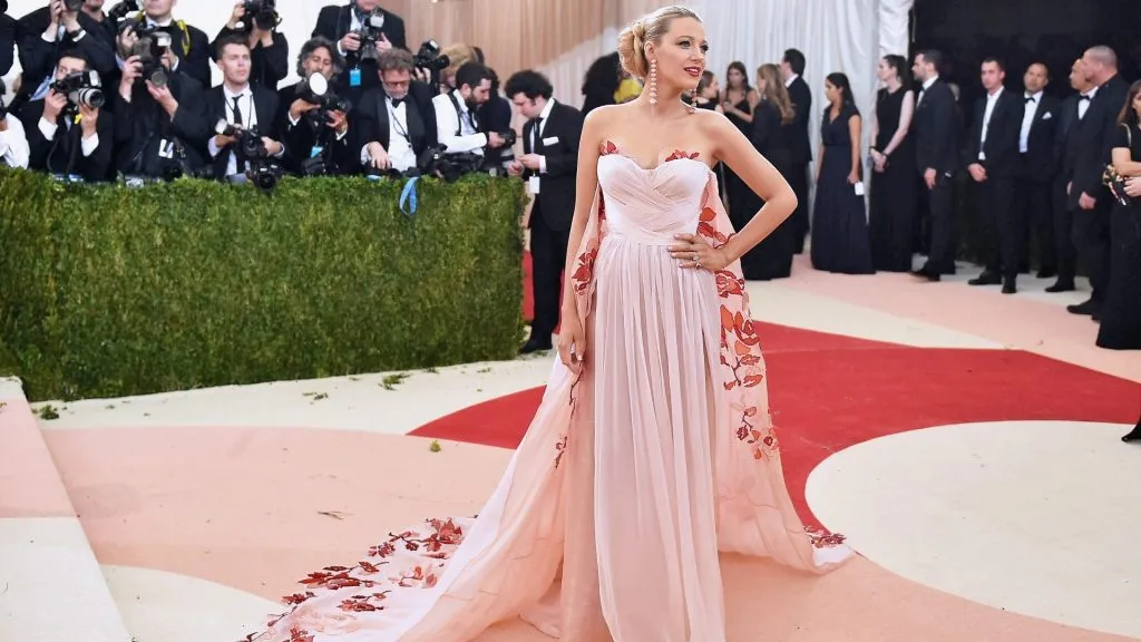 Blake Lively attends the “Manus x Machina: Fashion In An Age Of Technology” Costume Institute Gala at Metropolitan Museum of Art on May 2, 2016. (Source: Mike Coppola/Getty Images for People.com)