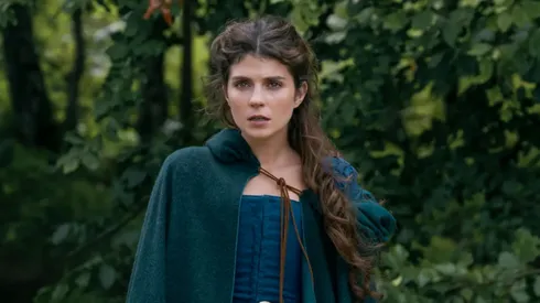 Emily Bader in "My Lady Jane".