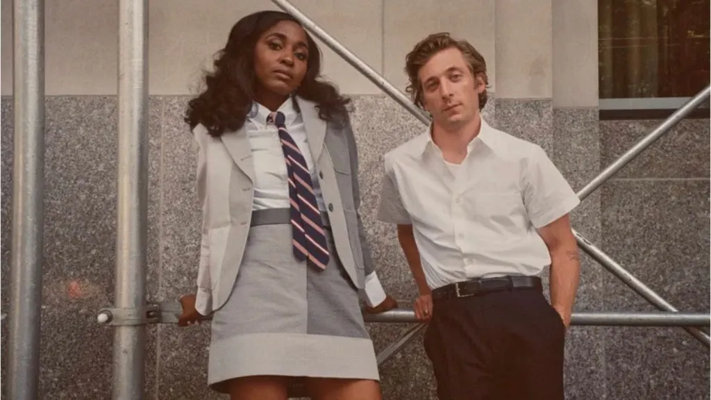Ayo Edebiri and Jeremy Allen White photographed by Lelanie Foster for Vanity Fair. (Source: @FilmUpdates)