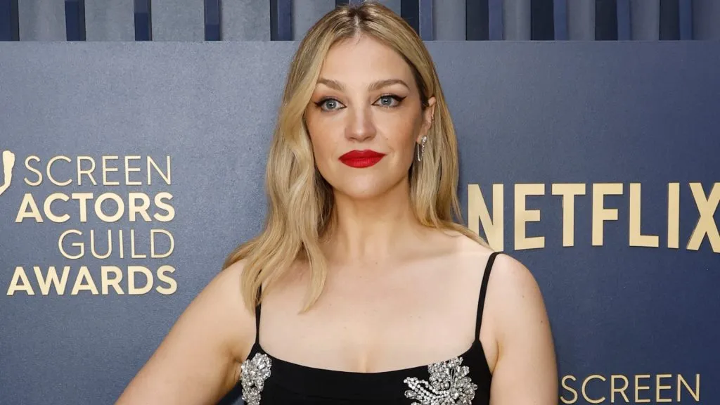 Abby Elliott attends the 30th Annual Screen Actors Guild Awards in 2024. (Source: Frazer Harrison/Getty Images)