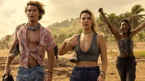 Madelyn Cline, Carlacia Grant and Chase Stokes in Outer Banks, Season 3.