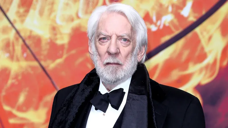 Donald Sutherland attends the world premiere of the film 'The Hunger Games: Mockingjay - Part 2' in 2015