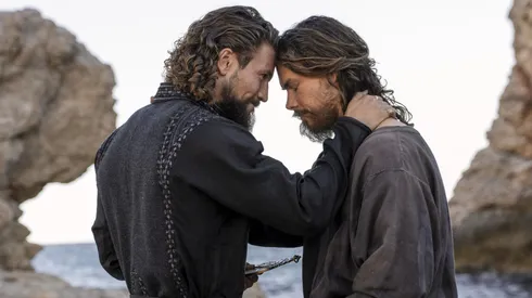 Leo Suter and Sam Corlett in Vikings: Valhalla.