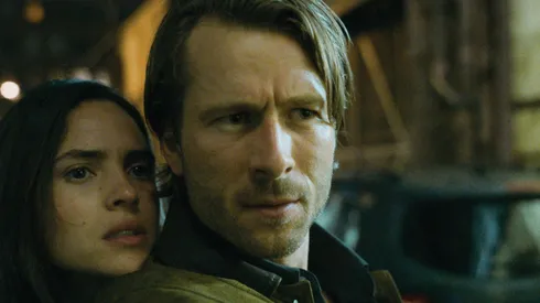 Glen Powell and Adria Arjona in "Hit Man"