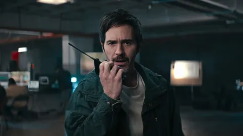 Mauricio Ochmann in "Non Negotiable".