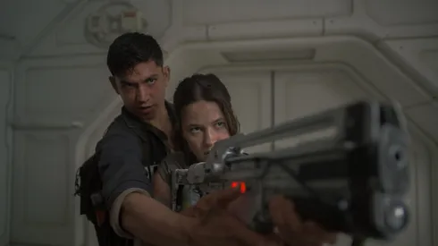 Cailee Spaeny and Archie Renaux in Alien: Romulus.