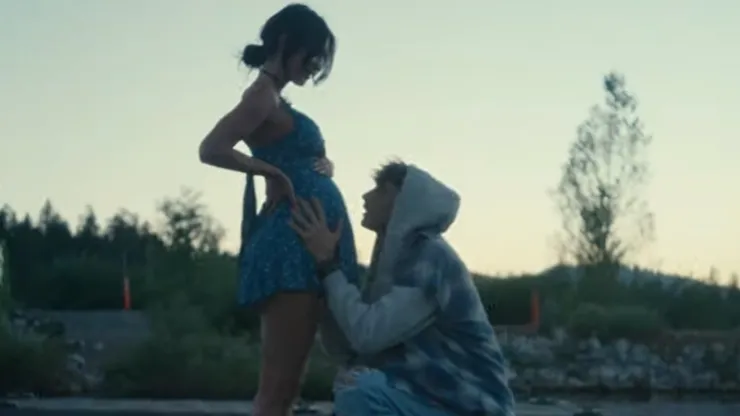 Megan Fox and MGK in his new video "Lonely Road".