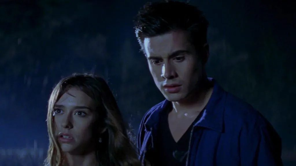 Jennifer Love Hewitt and Freddie Prinze Jr.