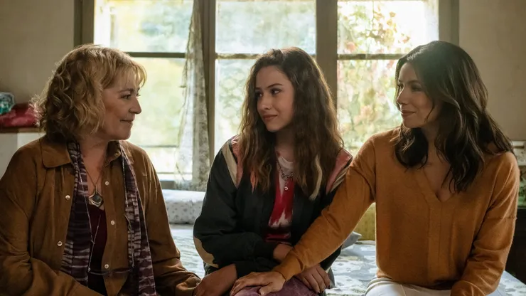Carmen Maura, Victoria Bazua, Eva Longoria in "Land of Women".