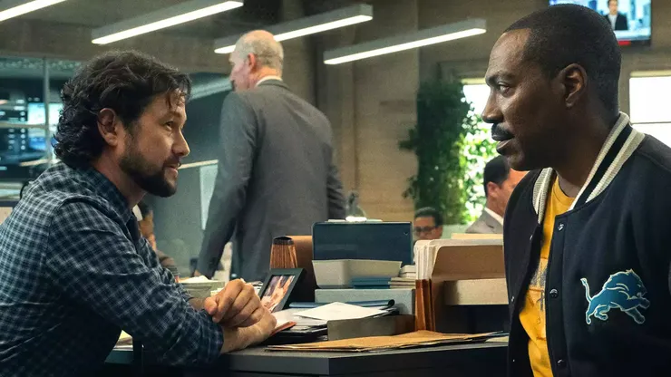 Joseph Gordon-Levitt as Detective Bobby Abbott and Eddie Murphy as Axel Foley in Beverly Hills Cop: Axel F.