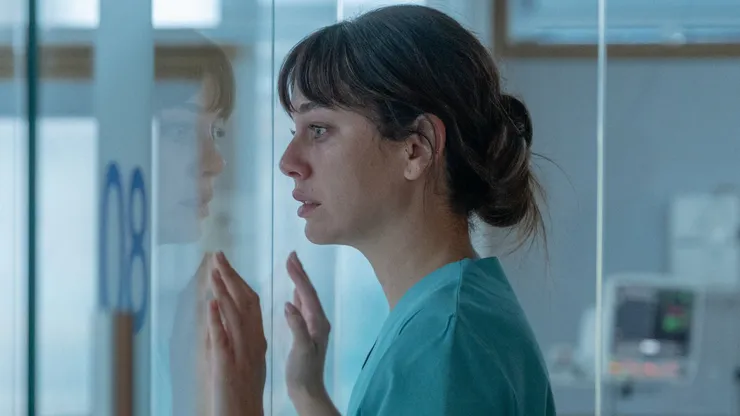 Blanca Suárez in "Breathless".