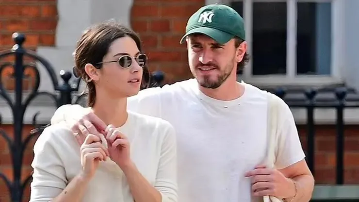 Paul Mescal and Gracie Abrams in London in 2024.