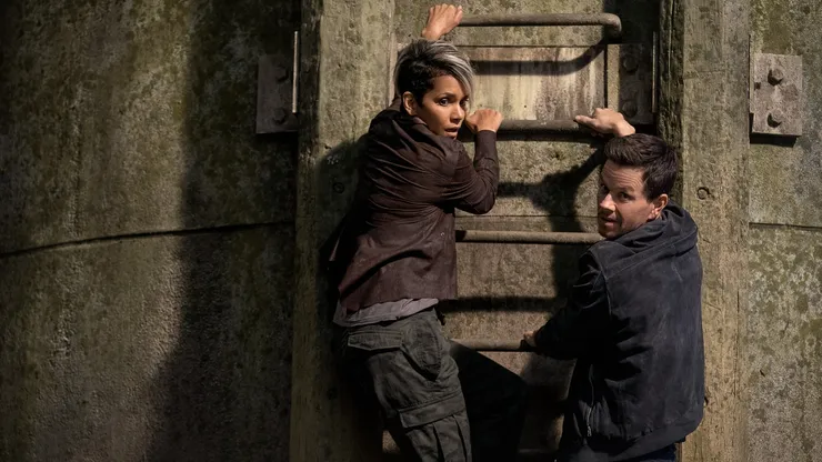Mark Wahlberg und Halle Berry in The Union.