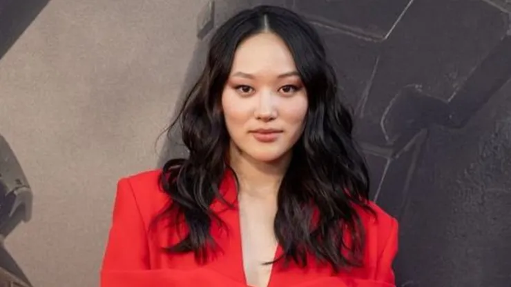 Yerin Ha at the premiere of Halo.
