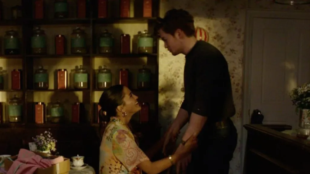 Maia Reficco and Kit Connor