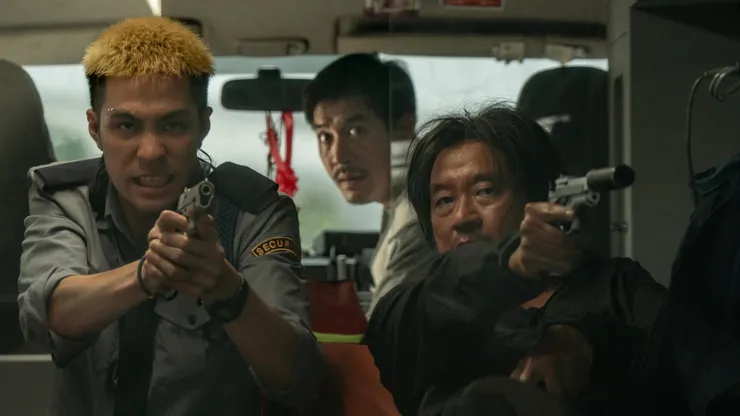 Sanya Kunakorn and Sukollawat Kanarot in "Bangkok Breaking: Heaven and Hell".