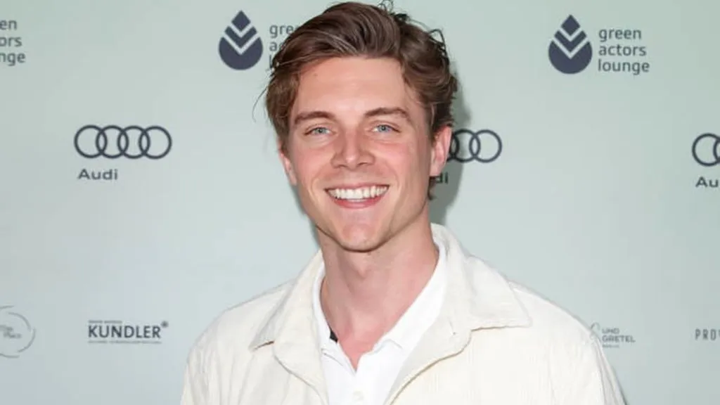 Gerrit Klein for Green Actors Lounge in 2024. (Source: @_gerrits)