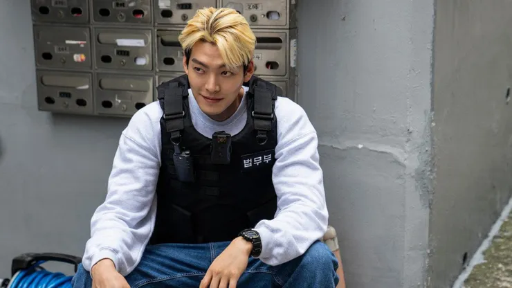 Kim Woo-bin in Officer Black Belt.