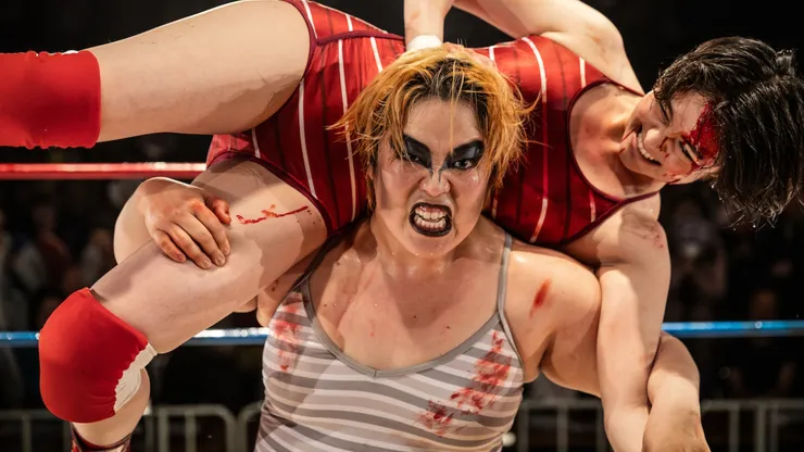 Yuriyan Retriever and Erika Karata in The Queen of Villains.