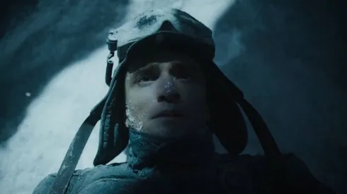 Robert Pattinson in Mickey 17.