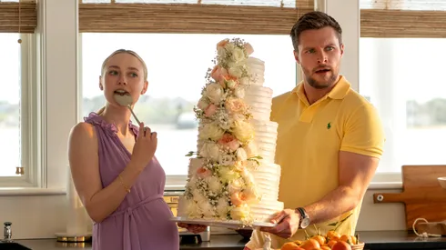 Dakota Fanning and Jack Reynor in "The Perfect Couple".