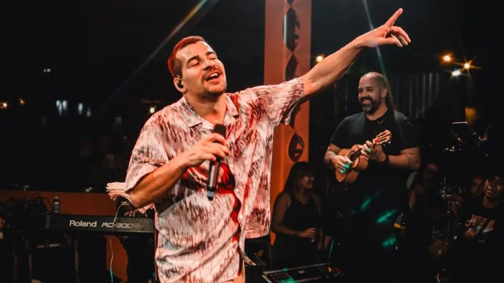 Thiago Martins singing in Brazil in 2024. (Source: @thiagomartins)