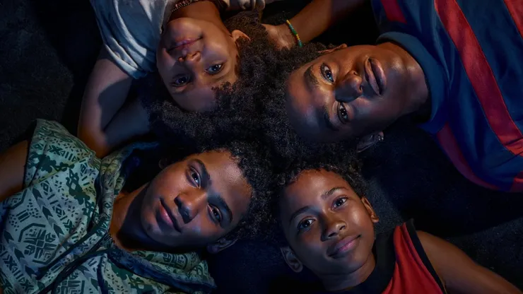 Patrick Congo, Wendy Queiroz, Samuel Silva and Andrei Marques in "Children of the Church Steps".