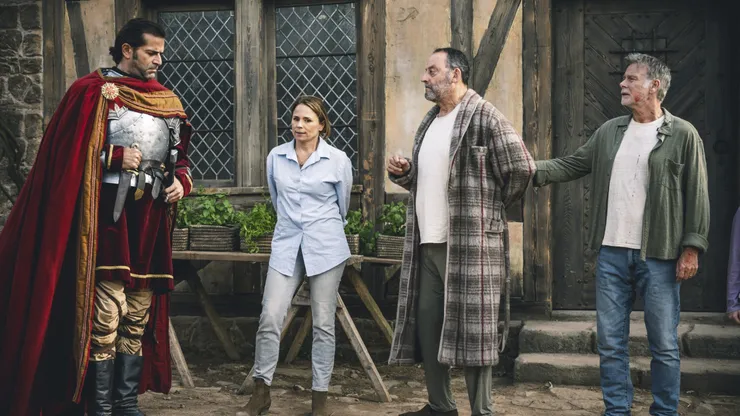 Jean Reno, Suzanne Clément, Franck Dubosc and Grégory Fitoussi in Family Pack.
