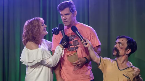 Glenn Close, Josh Brolin and Peter Dinklage in Brothers.