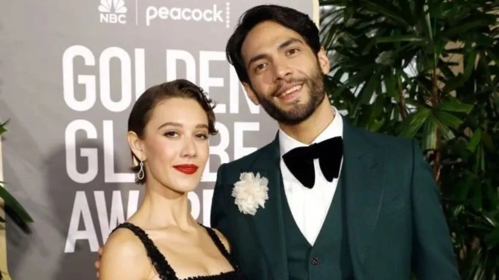 Diego Calva and Luciana Moreno Mora at the 2023 Golden Globes. (Source: @diegocalvanews)