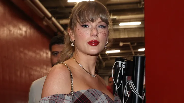 Taylor Swift arrives prior to a game between the Kansas City Chiefs and the New Orleans Saints at GEHA Field at Arrowhead Stadium on October 07, 2024.