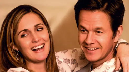 Mark Wahlberg as Pete Wagner and Rose Byrne as Ellie Wagner in "Instant Family".