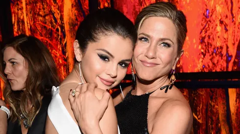 BEVERLY HILLS, CA - JANUARY 11: Singer Selena Gomez and actress Jennifer Aniston attend the 2015 InStyle And Warner Bros. 72nd Annual Golden Globe Awards Post-Party at The Beverly Hilton Hotel on January 11, 2015 in Beverly Hills, California. (Photo by Michael Buckner/Getty Images for InStyle)