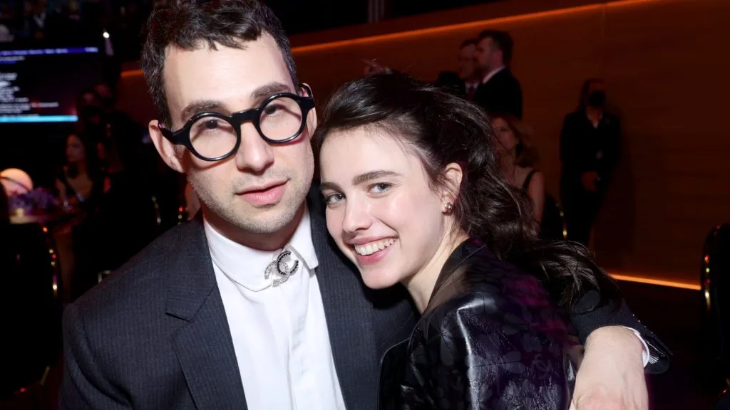 Jack Antonoff and Margaret Qualley attend the 64th Annual GRAMMY Awards at MGM Grand Garden Arena on April 03, 2022 in Las Vegas, Nevada. (Photo by Emma McIntyre/Getty Images for The Recording Academy)