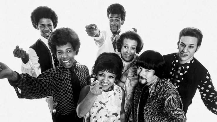 Freddie Stone, Sly Stone, Rose Stone, Larry Graham, Cynthia Robinson, Jerry Martini, and Greg Errico.