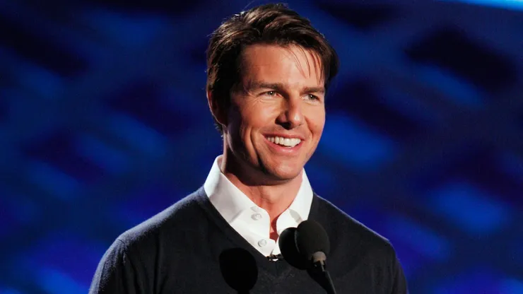 Actor Tom Cruise presents during the 17th annual MTV Movie Awards held at the Gibson Amphitheatre on June 1, 2008 in Universal City, California. (Photo by Kevin Winter/Getty Images)