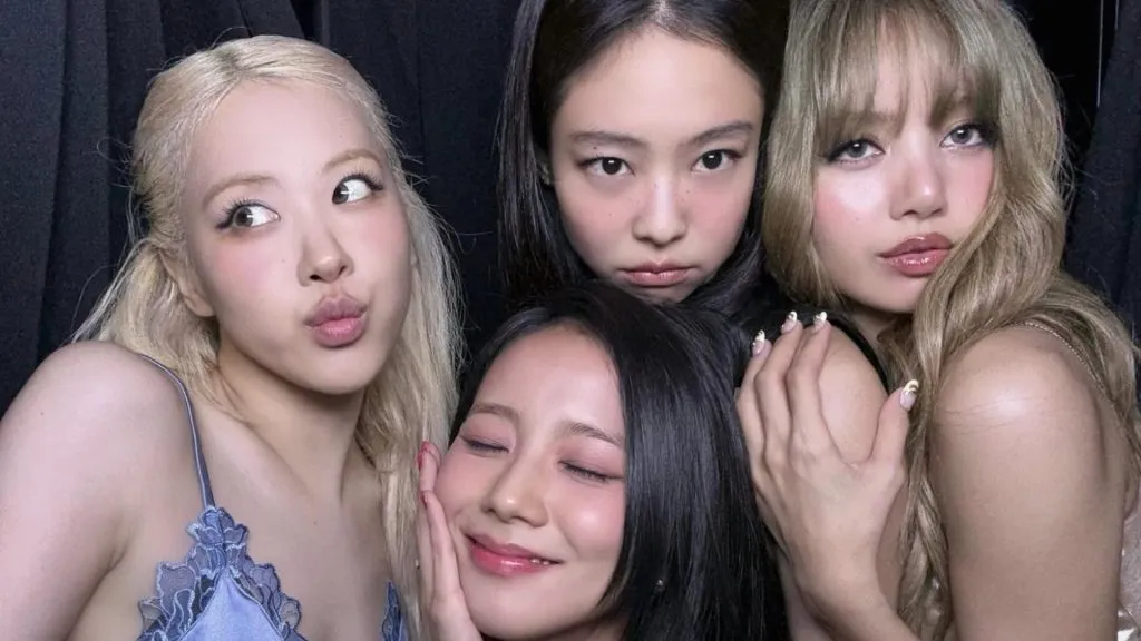 BLACKPINK in a newly shared photo.