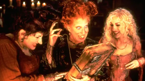 Kathy Najimy, Bette Midler and Sarah Jessica Parker in Hocus Pocus.
