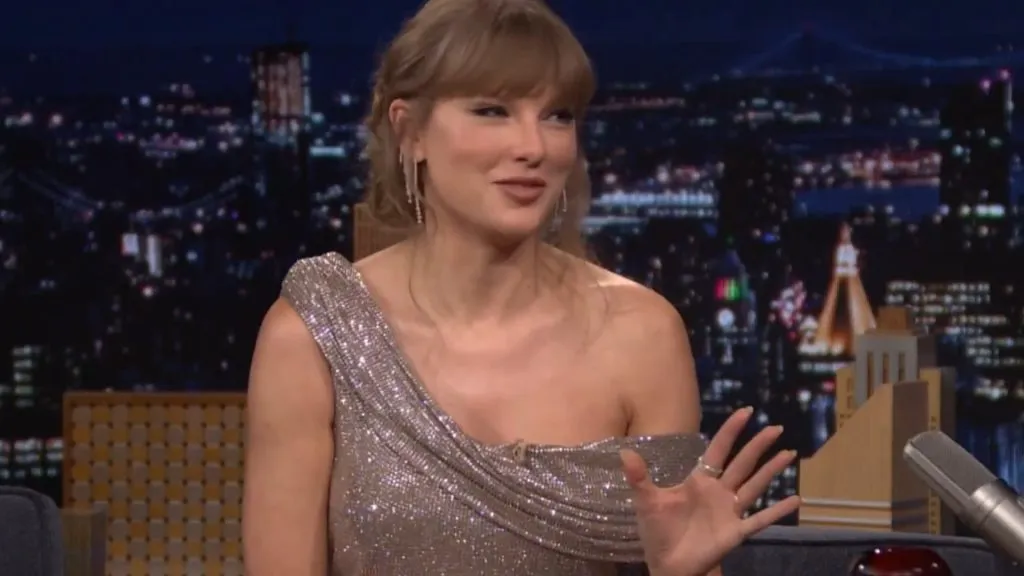 Taylor Swift on The Tonigh Show with Jimmy Fallon
