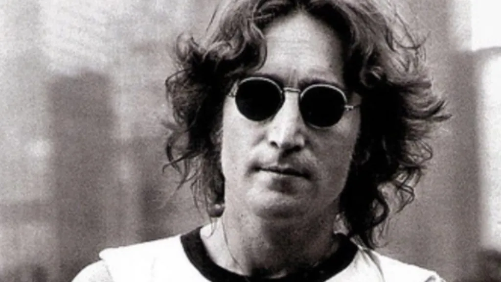 John Lennon in Imagina: John Lennon (1988) / IMDb
