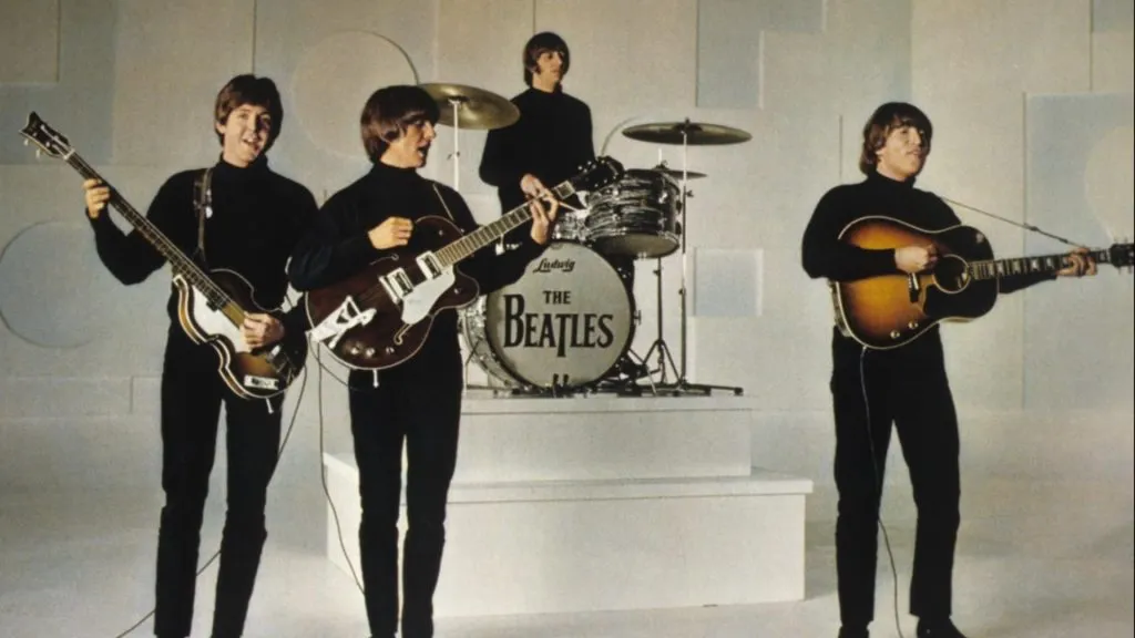 Paul McCartney, John Lennon, George Harrison, Ringo Starr, and The Beatles in Help! (1965) / IMDb
