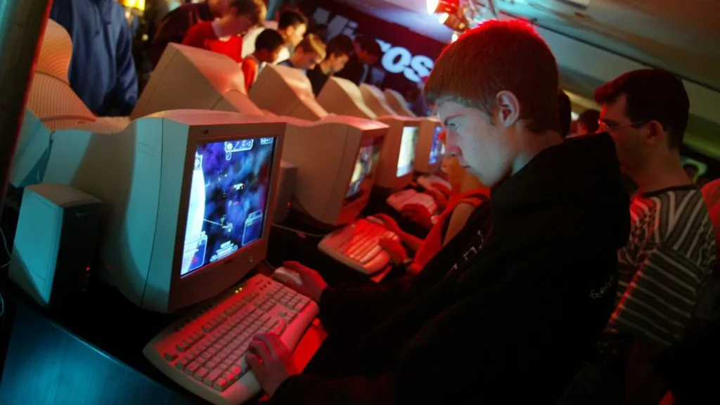 A large crowd enjoy the games on show at the Armageddon Pulp Culture Expo. (Source: Michael Bradley/Getty Images)
