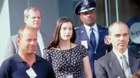 Liv Tyler, Bruce Willis, Billy Bob Thornton, Keith David and Chris Ellis in Armageddon.