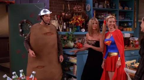 Jennifer Aniston, Courteney Cox, Lisa Kudrow, and David Schwimmer in Friends (1994)