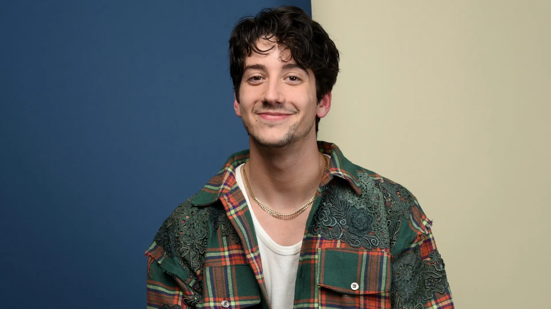 Milo Manheim attends IMDb exclusive portraits. (Source: Vivien Killilea/Getty Images for IMDb)