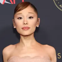 20 Quick Facts About Ariana Grande, from Nickelodeon to ‘Wicked’