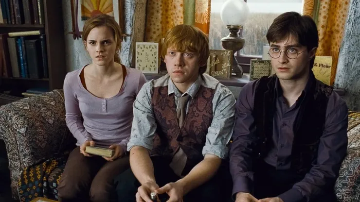 Rupert Grint, Daniel Radcliffe, and Emma Watson in Harry Potter and the Deathly Hallows (Part 1) (2010) / IMDb