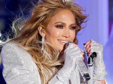 10 Singers Known for Writing Their Own Hits (And 10 Whose Hits Came From Songwriters)