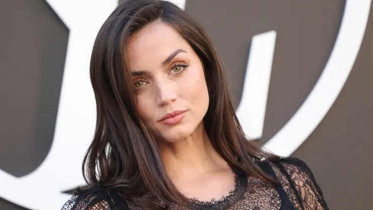 Ana de Armas attends the Louis Vuitton Paris Womenswear Spring-Summer 2025 show as part of Paris Fashion Week.