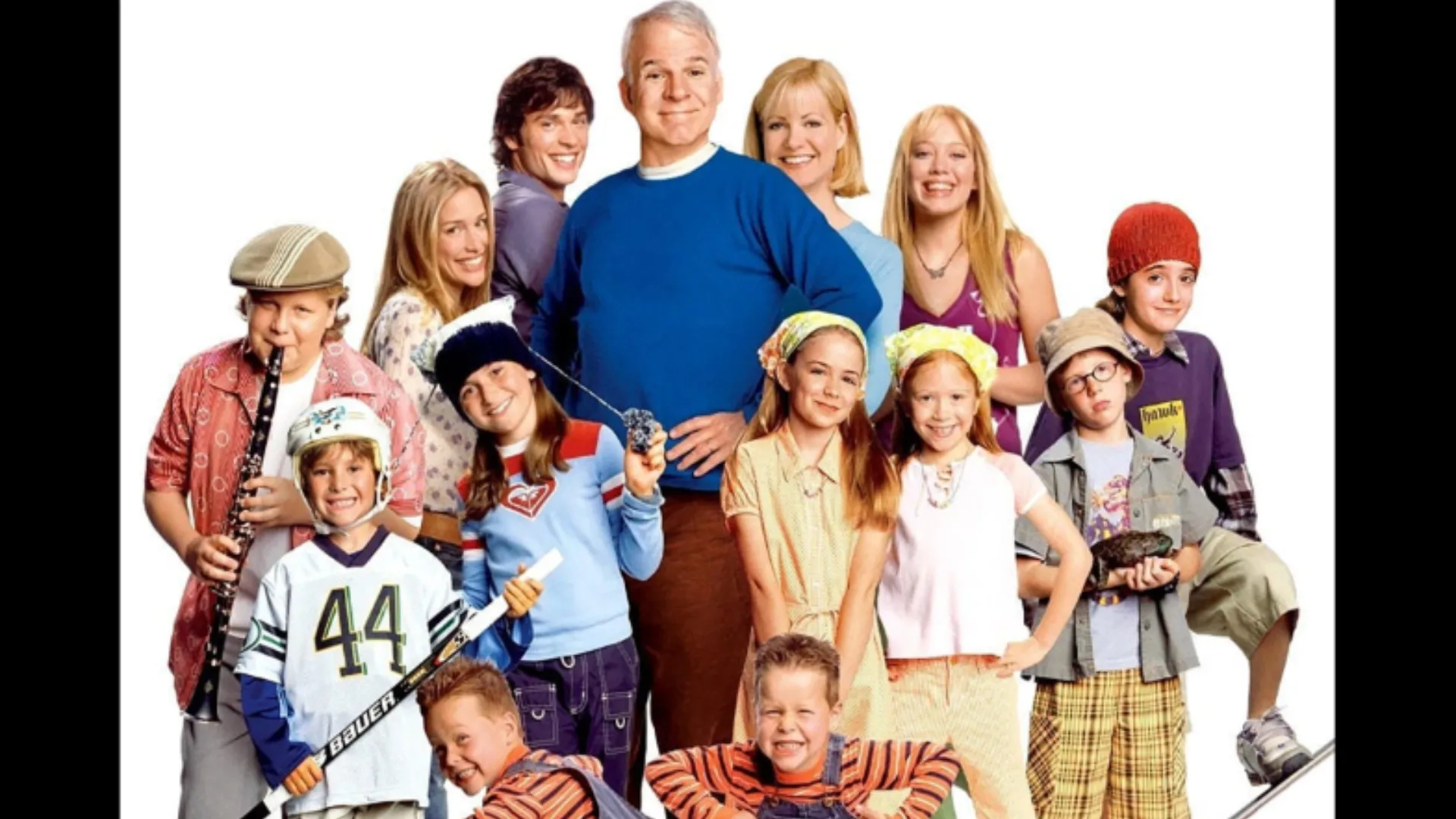 Steve Martin, Bonnie Hunt, Piper Perabo, Hilary Duff, Kevin G. Schmidt, Jacob Smith, Tom Welling, Liliana Mumy, Brent Kinsman, Shane Kinsman, Alyson Stoner, Morgan York, Blake Woodruff, and Forrest Landis in Cheaper by the Dozen (2003)